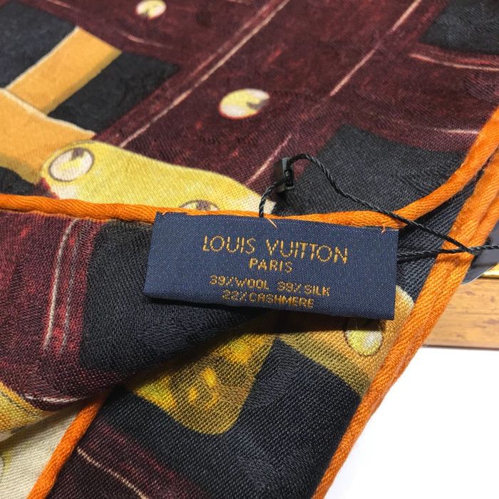 Louis Vuitton Scarf LV00081